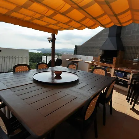 Town House Trull Lloretholiday Villa *