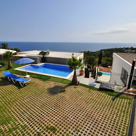 Town House Trull Lloretholiday Villa Lloret de Mar