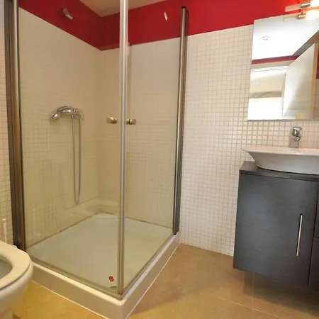 Town House Trull Lloretholiday يوريت دي مار